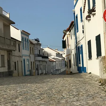 Σπίτι διακοπών Family House Next To The Sea *
