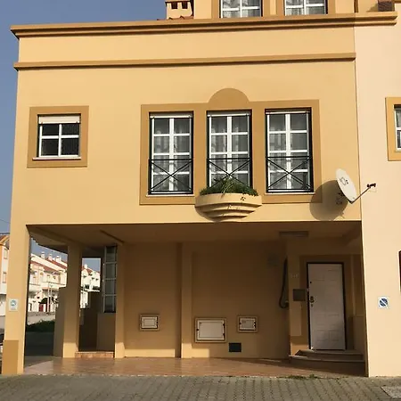 Family House Next To The Sea Σπίτι διακοπών *